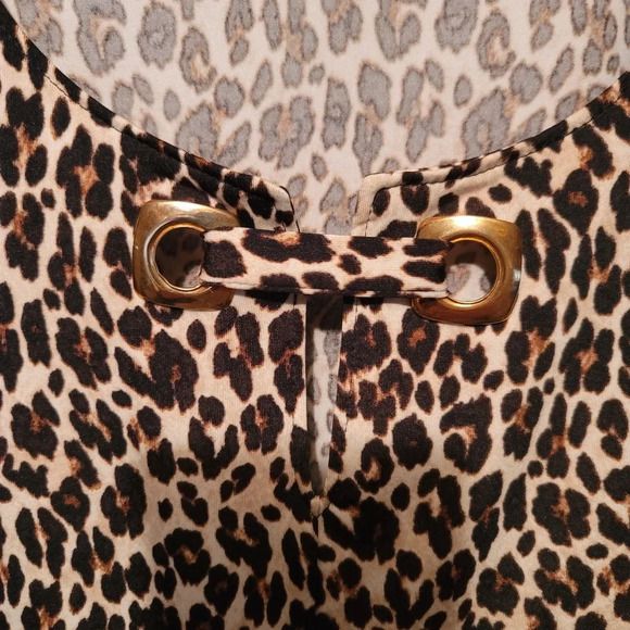 Zac & Rachel Woman Animal print blouse. 3/4 sleeve - Picture 4 of 7